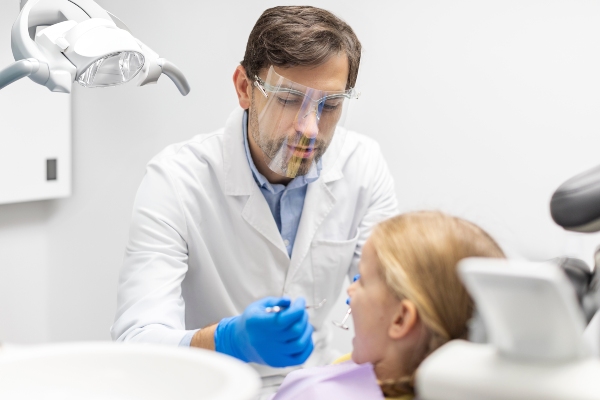 Signs Your Child Needs To See An Emergency Pediatric Dentist